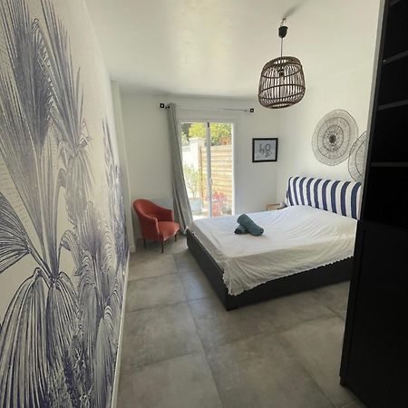 Azur Appart 4 Pers - Parking - Terrasse - 10Min Du Centre Каси Экстерьер фото
